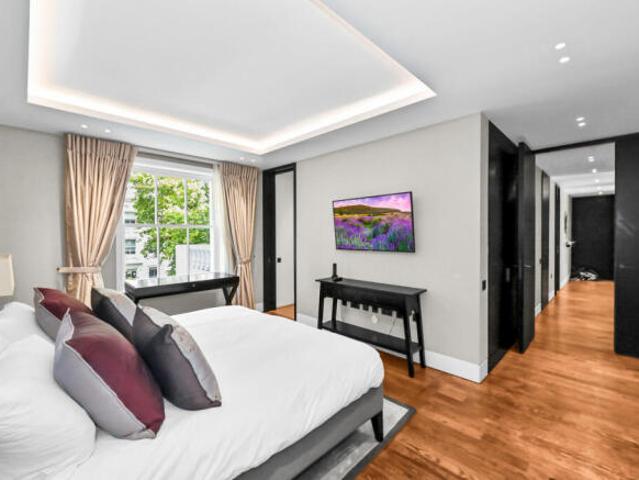 Apartment for rent in Cat Hill, England