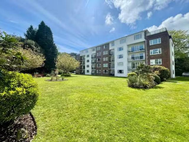 Apartment for rent in Canford Cliffs, Poole