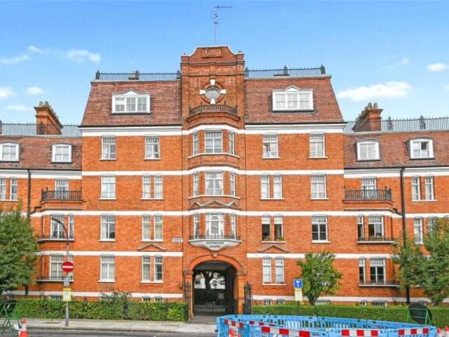 Apartment for rent in Brook Green, Greater London