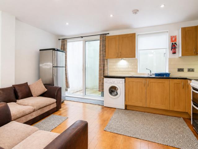 Apartment for rent in Camberwell, Greater London