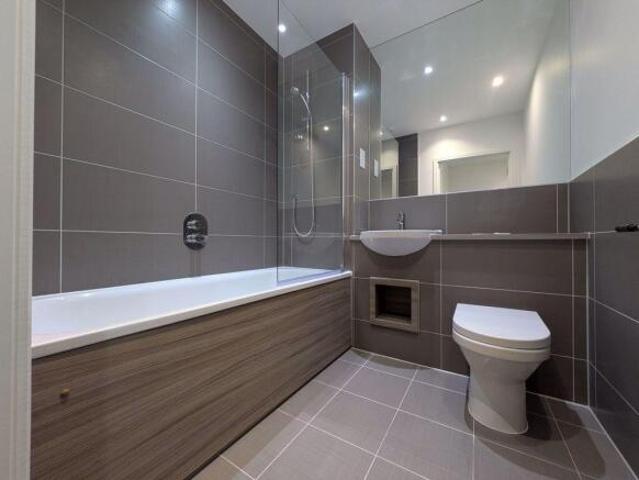Apartment for rent in South Lane, West Yorkshire