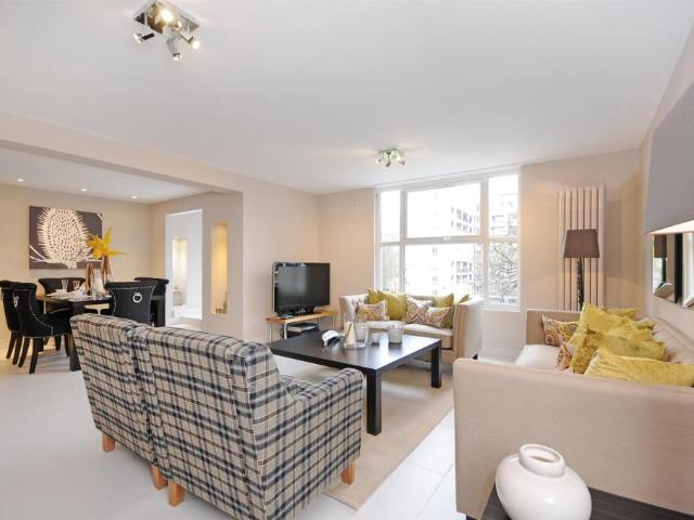 Apartment for rent in St John's Wood, City Of Westminster