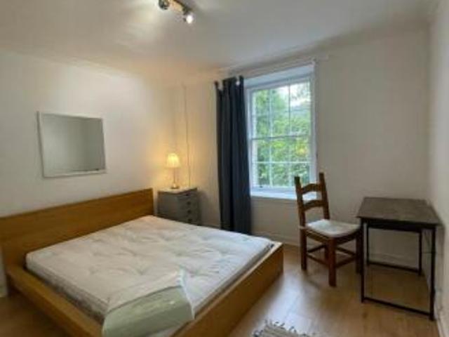 Apartment for rent in Canongate, Old Town
