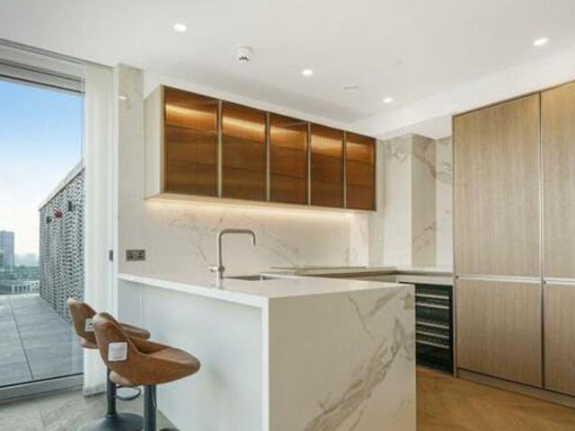 House for sale in Aldgate, Greater London