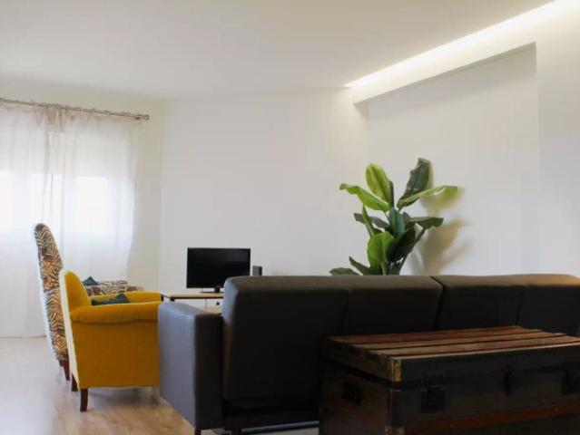Apartamento alugar em Coimbra (Sé Nova, Santa Cruz, Almedina e São Bartolomeu), Coimbra