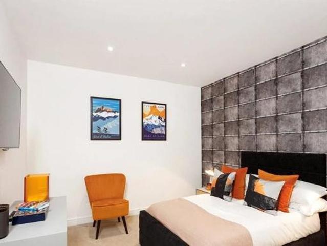 House for rent in Surrey