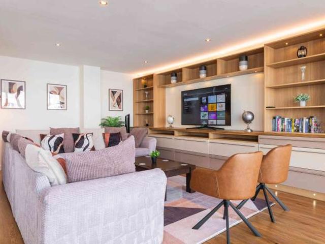 Apartment to rent in Bluebell, North Tipperary
