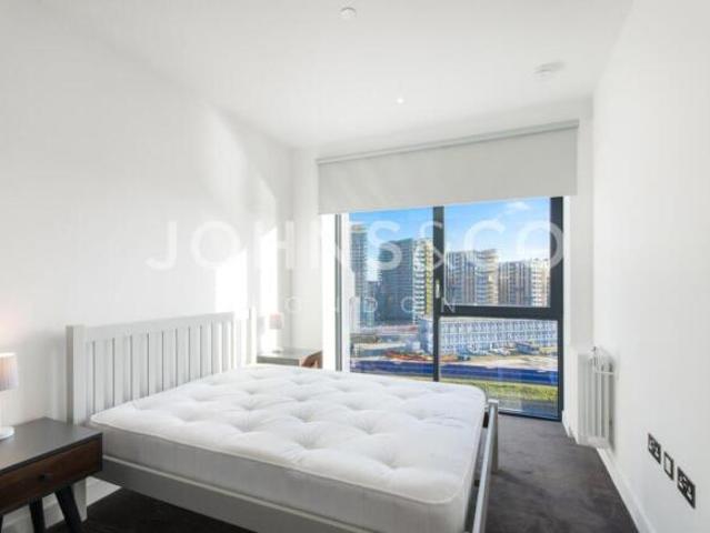 Apartment for rent in London City Island, Blackwall