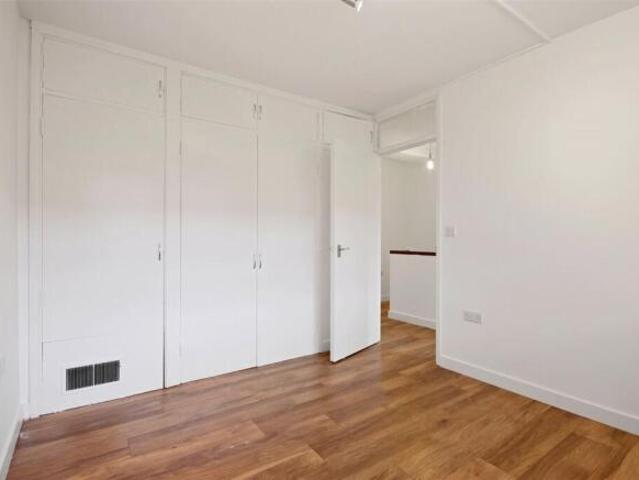 Apartment for rent in Cat Hill