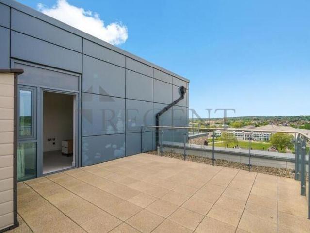 Apartment for rent in Beaufort, Wales