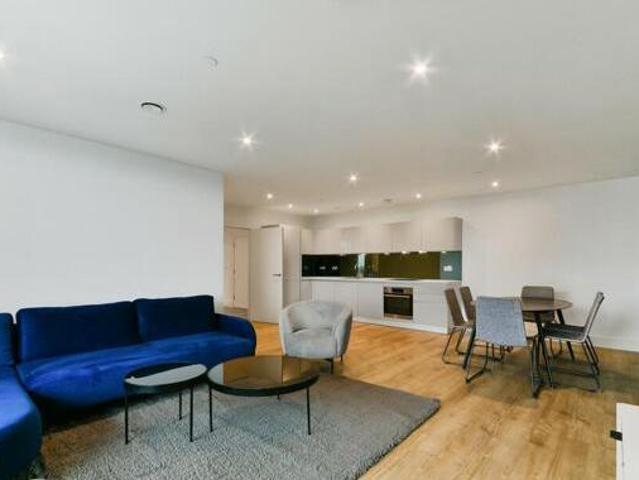 House for rent in Surrey