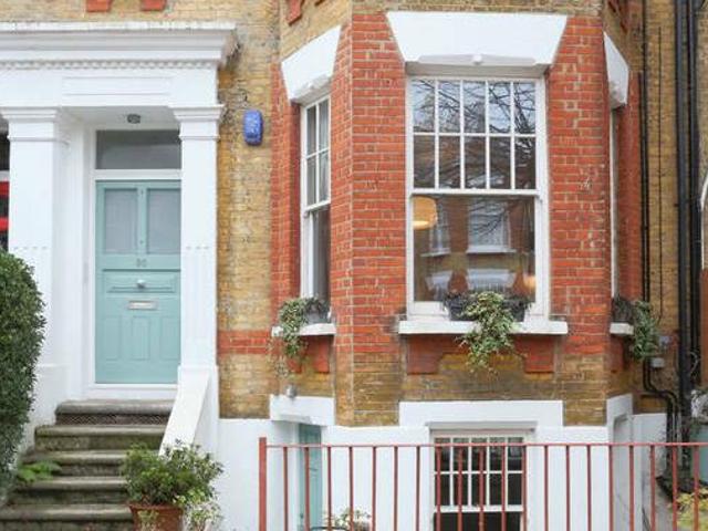 House for rent in Lyons, Greater London
