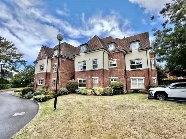 Apartment for rent in Canford Cliffs, Poole