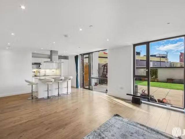 Apartment for rent in Cat Hill, Isle Of Man