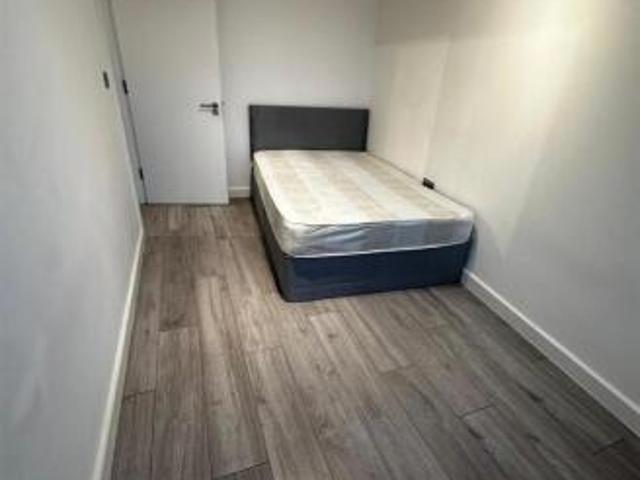 Apartment for rent in Tooting Graveney, Greater London