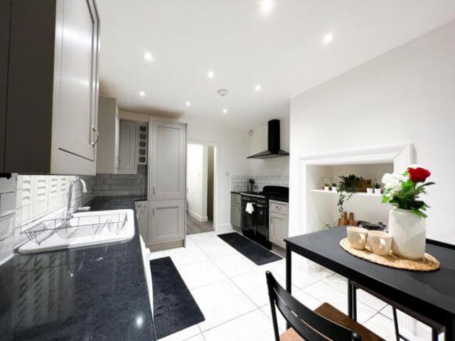 Apartment for rent in Cat Hill
