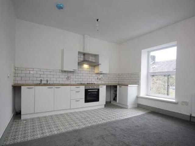 House for rent in Charlesworth, East Midlands