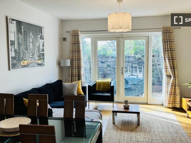 Apartment to rent in Bluebell, North Tipperary