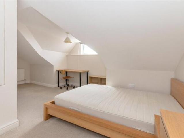 Apartment for rent in Tooting Graveney, Greater London