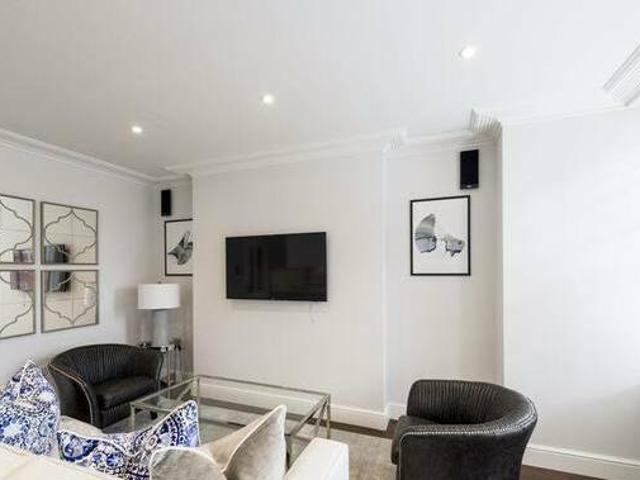 House for sale in City of London, Greater London