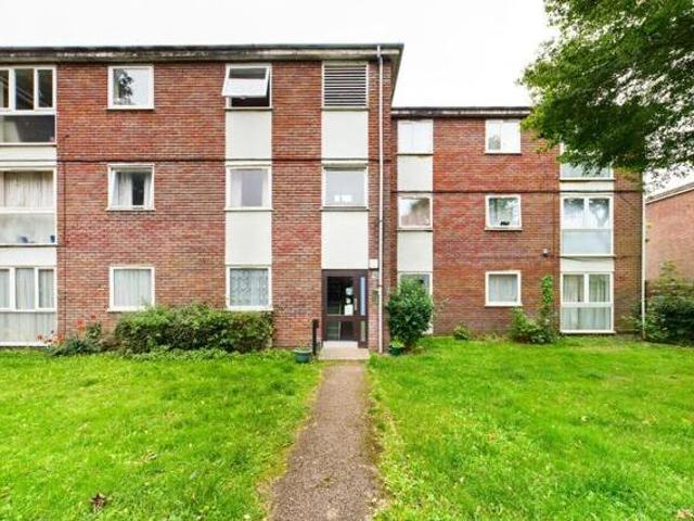 House for rent in Pouchen End, Hertfordshire