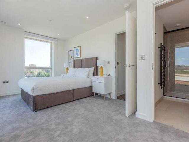 Apartment for rent in The Hyde, Greater London