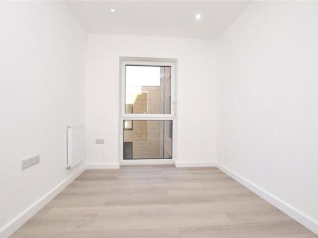 Apartment for rent in Chadwell Heath, Greater London