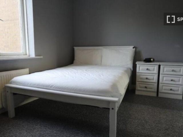 Apartment to rent in Bluebell, North Tipperary