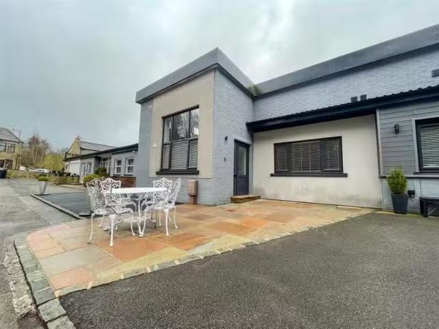 Apartment for rent in Harold Hill, Greater London
