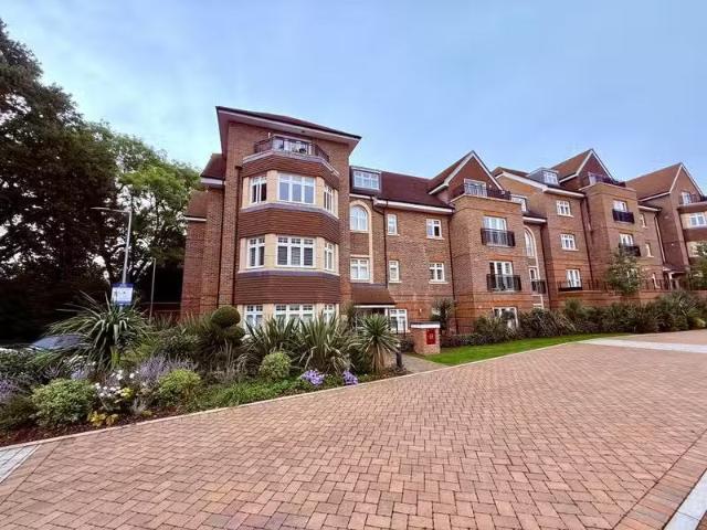 Apartment for rent in Navestock Side, Essex