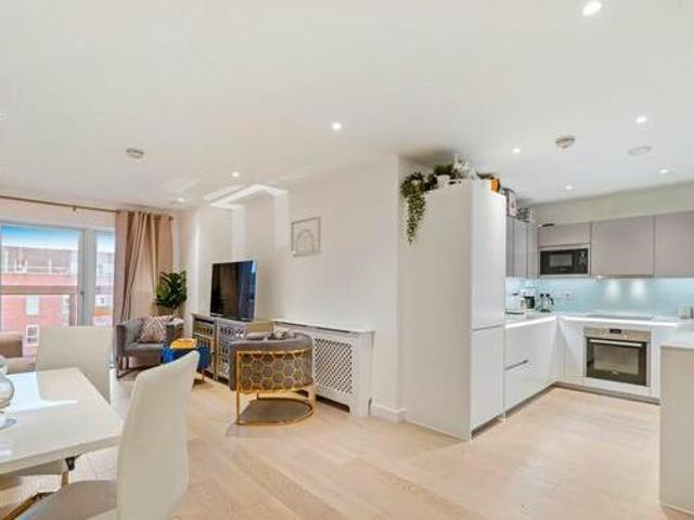 House for rent in Lyons, Greater London