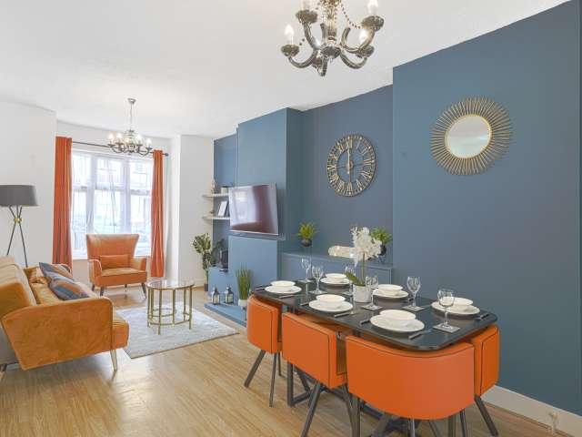 Apartment for rent in Lower Edmonton, Greater London
