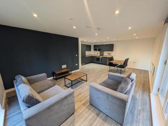 Apartment for rent in South Lane, West Yorkshire