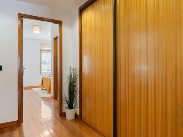 Apartamento alugar em Conjunto Urbano da Ribeira, Porto