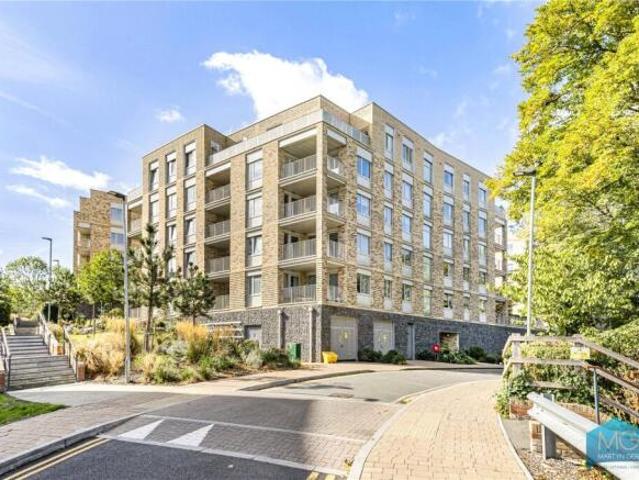 Apartment for rent in Cat Hill, England