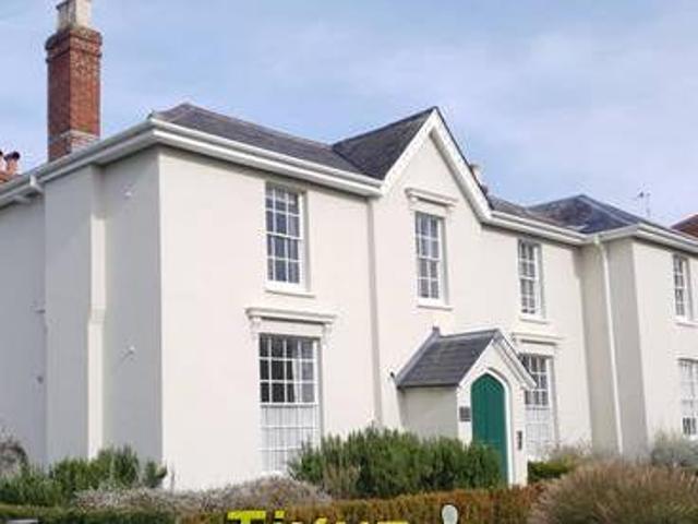 House for rent in West Sussex
