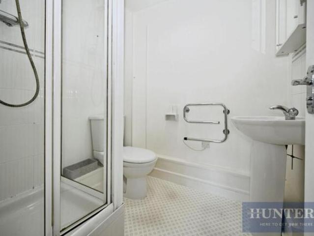 Apartment for rent in Apperley Bridge, West Yorkshire
