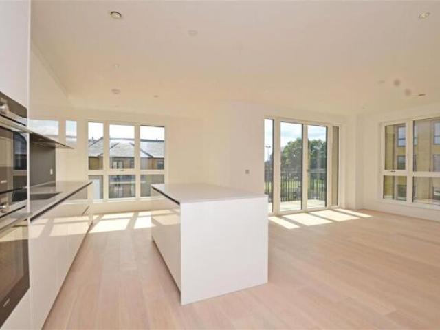 Apartment for rent in Teddington, Greater London