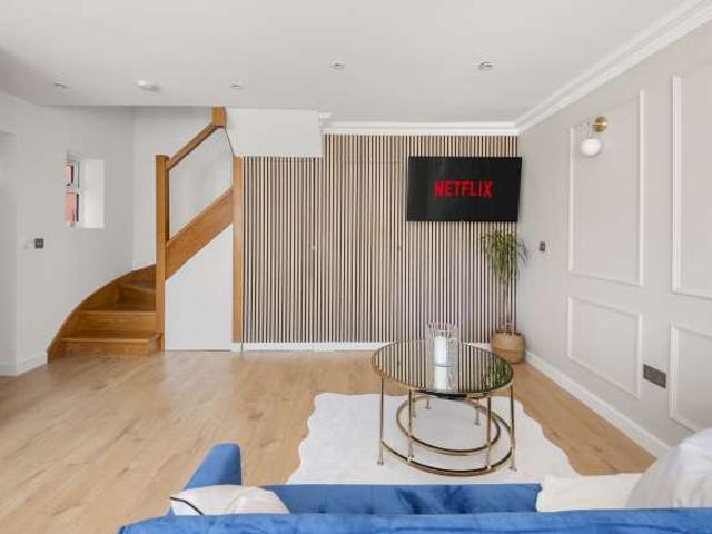 Apartment for rent in Greater London