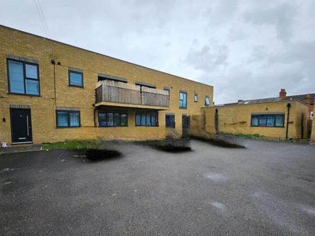 House for rent in Southall, Greater London