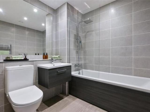 Apartment for rent in South Lane, West Yorkshire