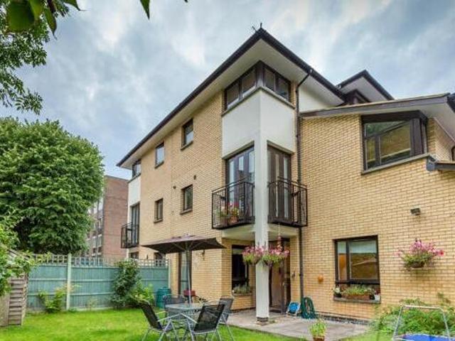 House for rent in Lyons, Greater London