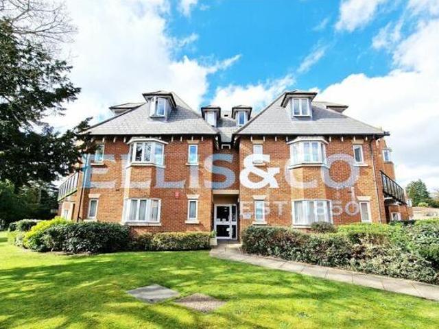 House for rent in Little Stanmore, Greater London