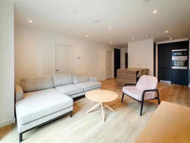 Apartment for rent in Cat Hill, England