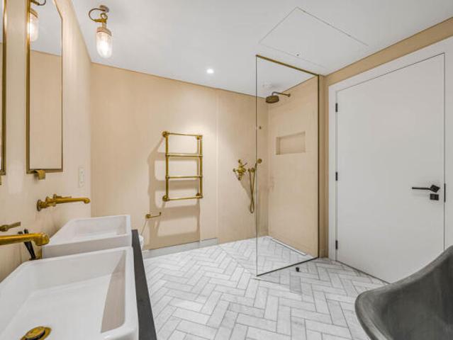 Apartment for rent in Battersea, Greater London