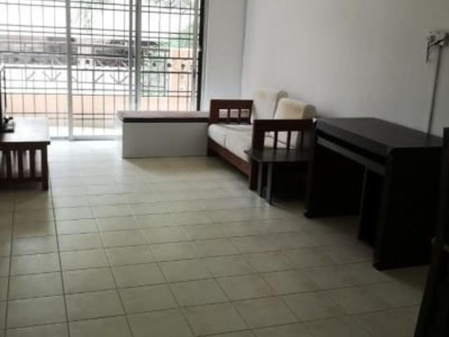 Apartment for rent in Taman Molek, Johor Bahru