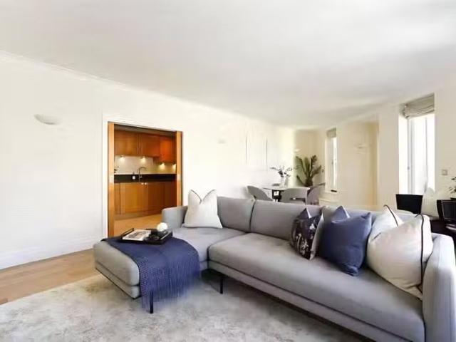 Apartment for rent in Lyons, Greater London