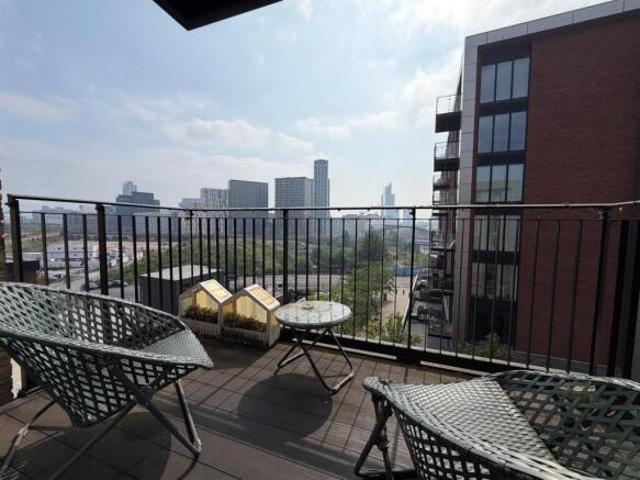 Apartment for rent in South Lane, West Yorkshire