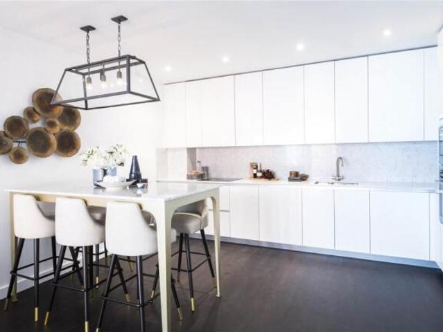 Apartment for rent in Cat Hill, England