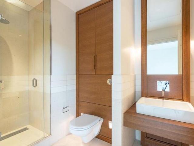 Apartment for rent in Kensington, Calderstones